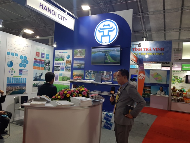 Đoàn đại biểu Hà Nội tham dự các hoạt động bên lề APEC ảnh 2